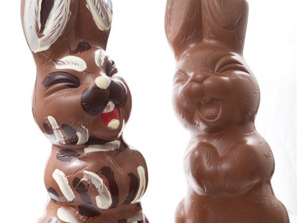 Lachende paashaas 35cm 500 gram